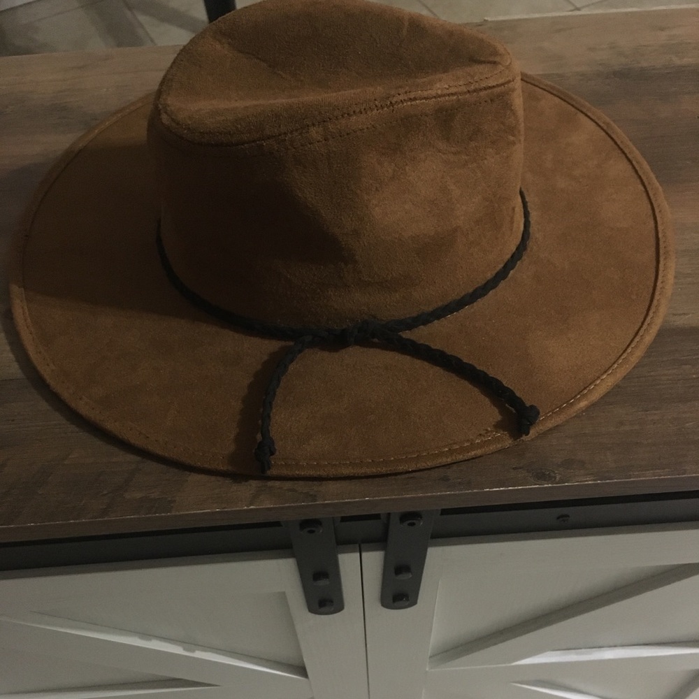 Women’s Perfect Springtime Hat!